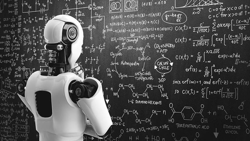 Yapay zekanın geleneksel sınıf ortamına girmesiyle eğitimde belirsizliklerle dolu dönem başlıyor